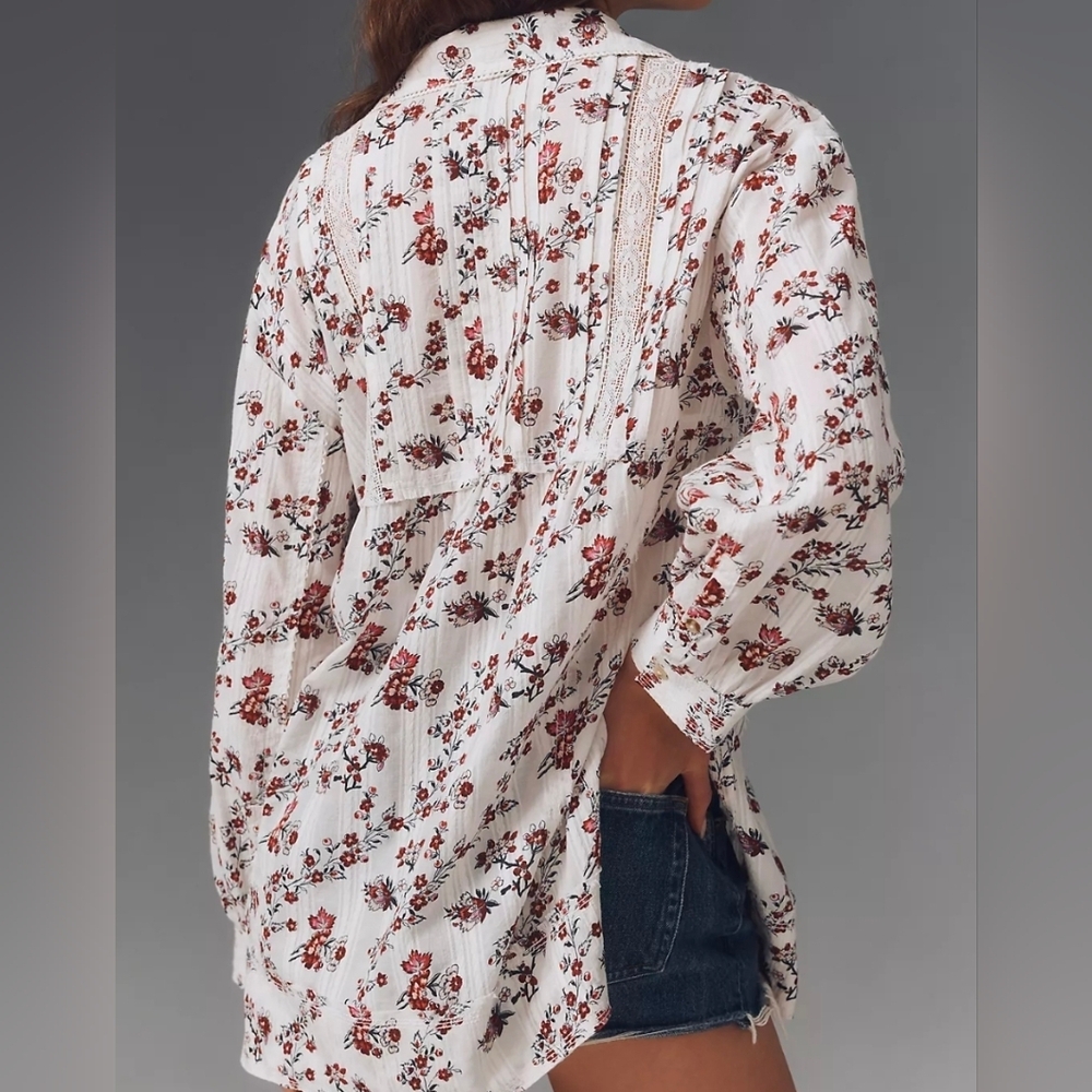 Anthropologie Pilcro Collared Pintuck Floral Blouse size Medium - Picture 4 of 14